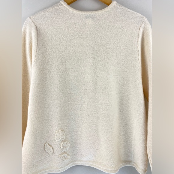 Pendleton Women’s Sz LP Cardigan Sweater Floral Bead Design Ivory Merino Wool - Picture 7 of 8